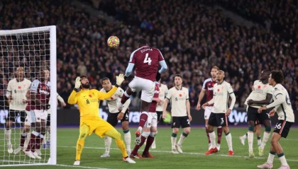 云博体育官方网站- 利物浦双红会惨败，克洛普怒斥裁判VAR判罚尺度  