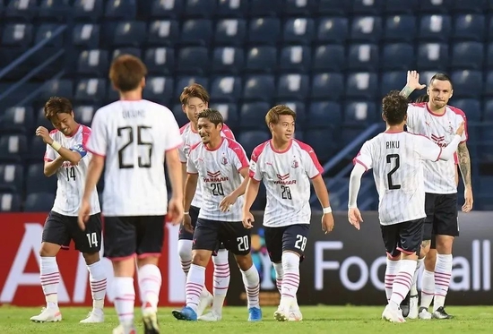  亚特兰大显神威，客场三球完胜劲旅